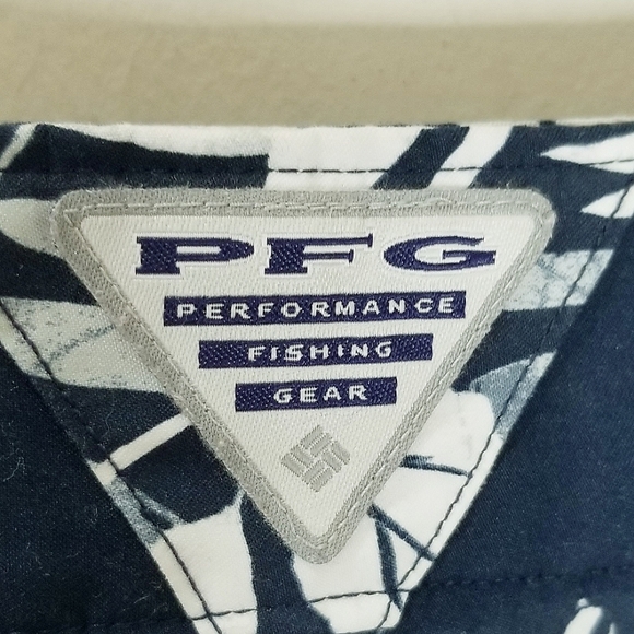 Columbia SPF 50 Blue Palm Print PFG Low Drag 9" Board Shorts 36 - Picture 7 of 14